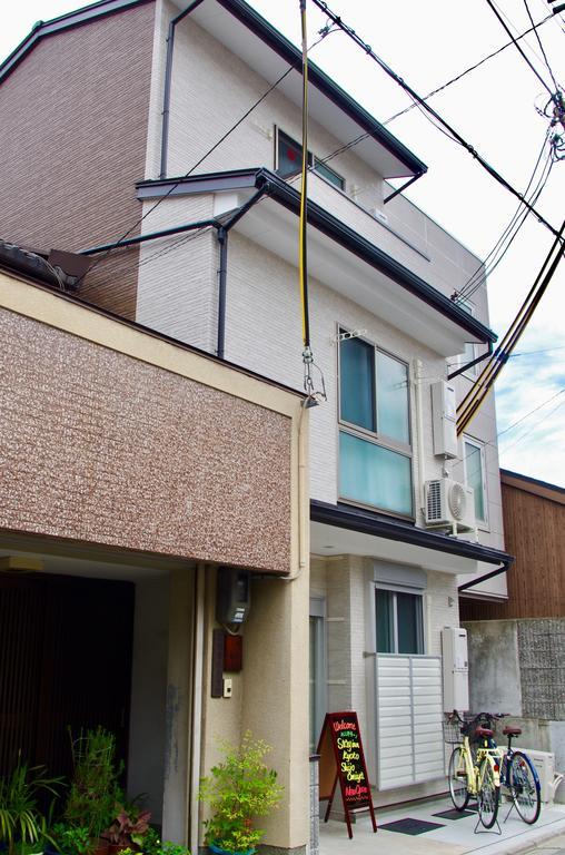 Shijo Omiya Apartment *